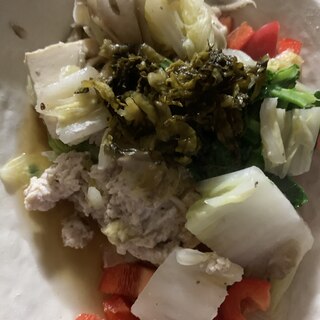 白菜と舞茸と菜花の豆腐ミンチ蒸しパプリカ和え